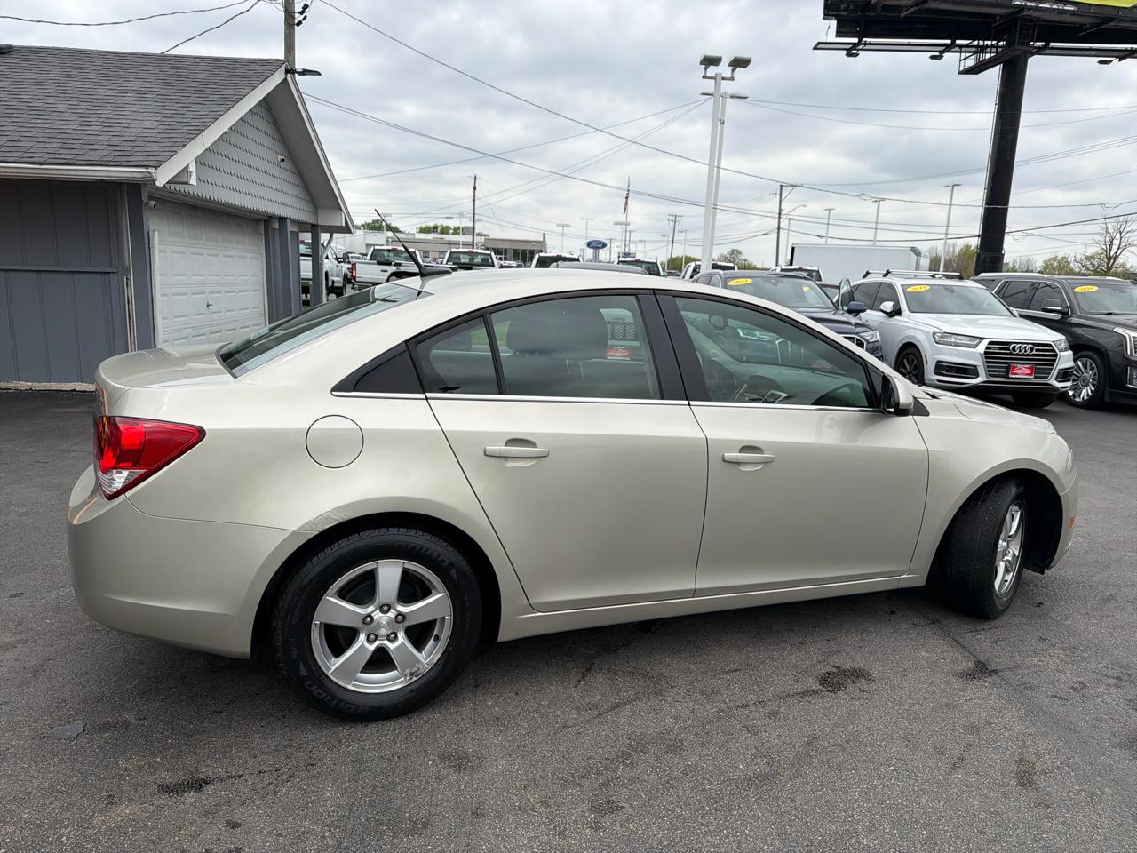 Chevrolet Cruze 4dr Sdn Auto 1LT 2013