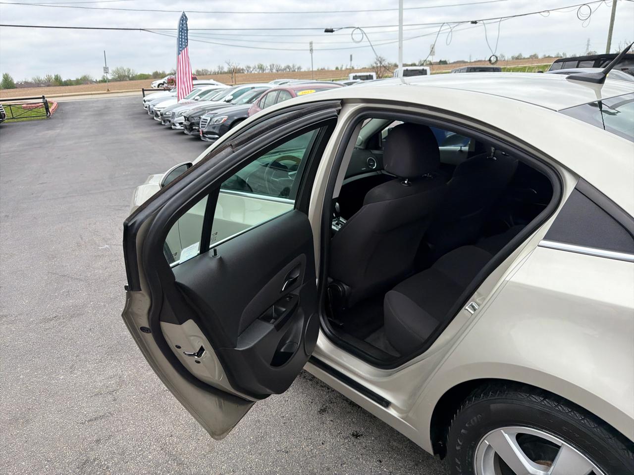 Chevrolet Cruze 4dr Sdn Auto 1LT 2013