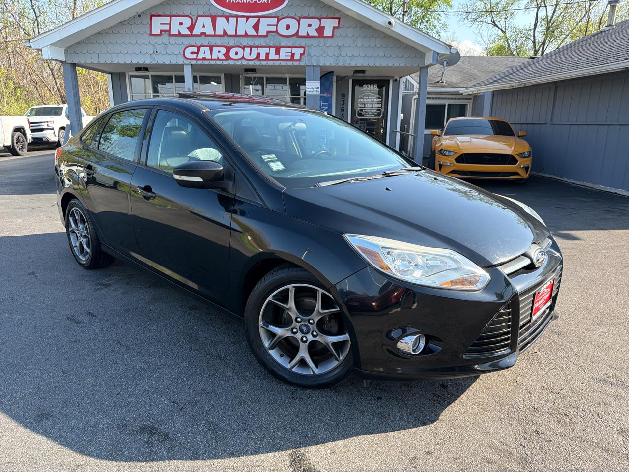 Ford Focus 4dr Sdn SE 2013