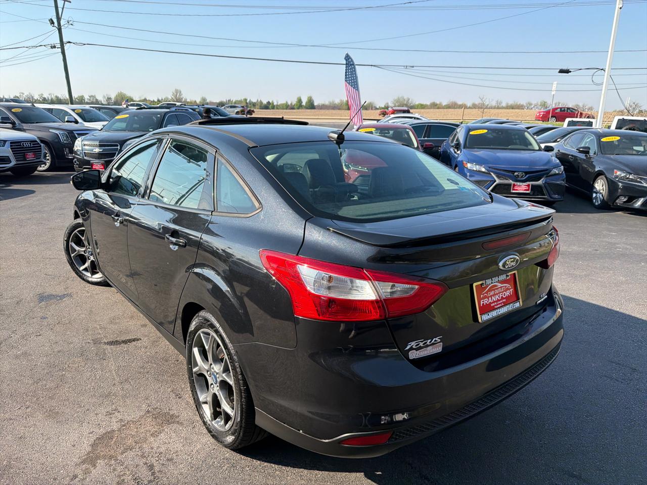 Ford Focus 4dr Sdn SE 2013