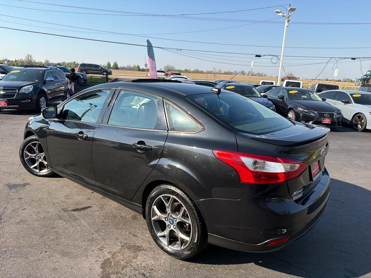 Ford Focus 4dr Sdn SE 2013