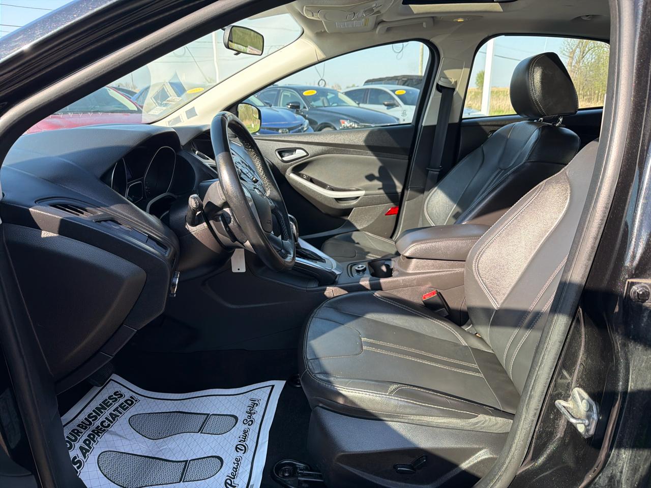 Ford Focus 4dr Sdn SE 2013