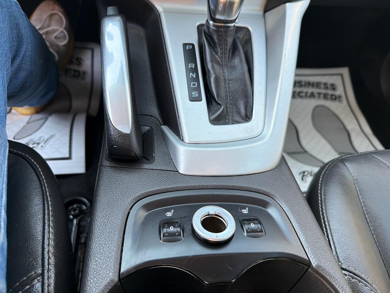 Ford Focus 4dr Sdn SE 2013