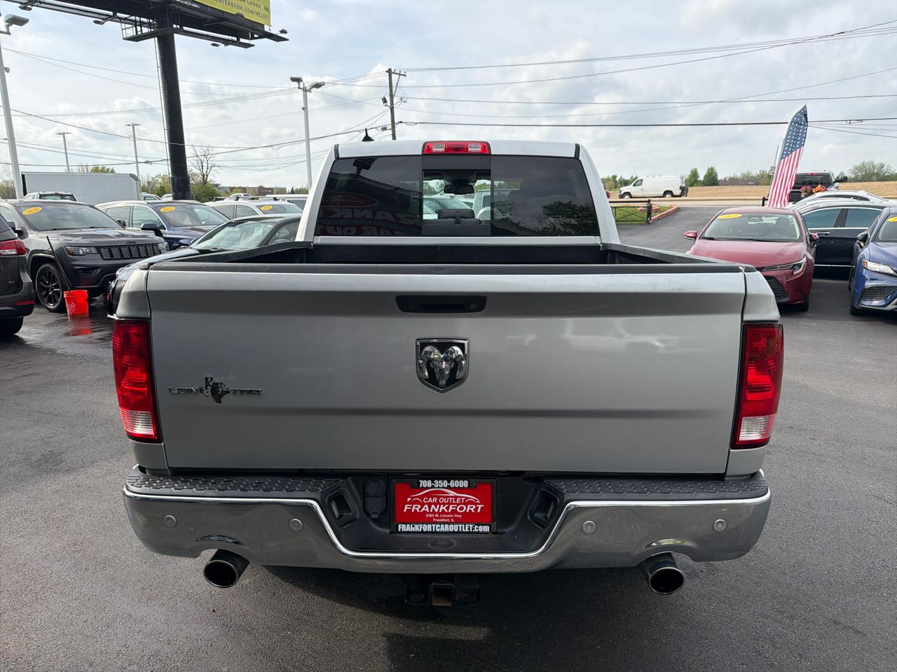 RAM 1500 Lone Star 4x2 Crew Cab 5'7" Box 2017