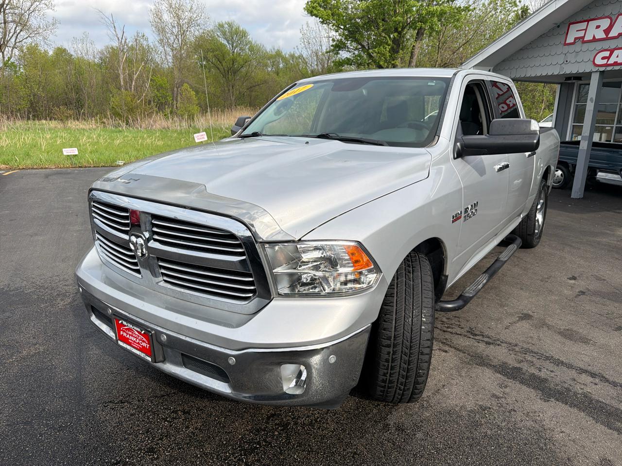 RAM 1500 Lone Star 4x2 Crew Cab 5'7" Box 2017