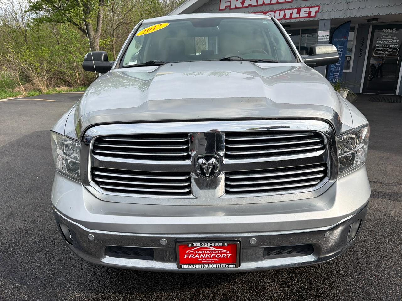 RAM 1500 Lone Star 4x2 Crew Cab 5'7" Box 2017