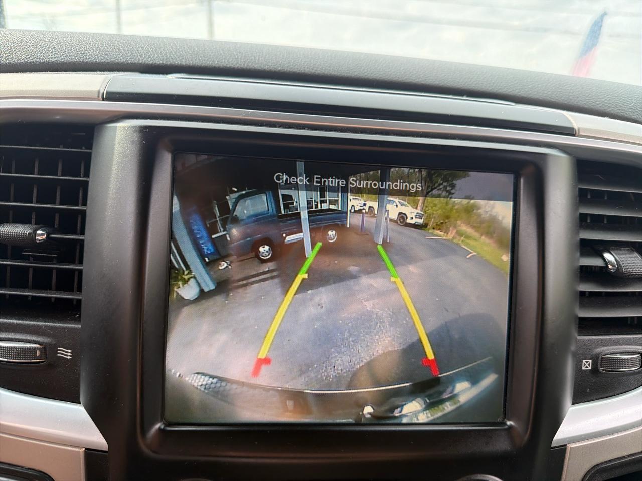 RAM 1500 Lone Star 4x2 Crew Cab 5'7" Box 2017