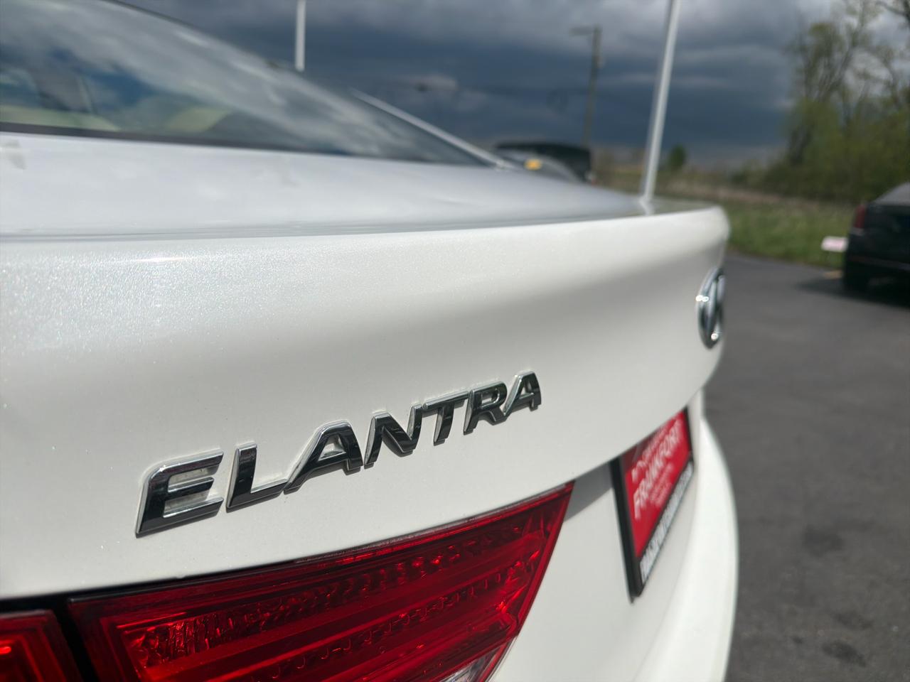 Hyundai Elantra 4dr Sdn Auto GLS (Alabama Plant) 2012