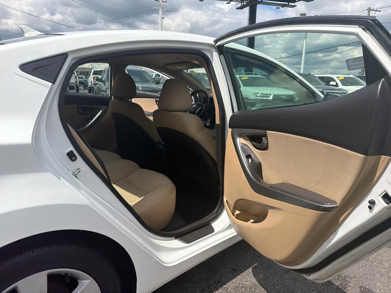 Hyundai Elantra 4dr Sdn Auto GLS (Alabama Plant) 2012