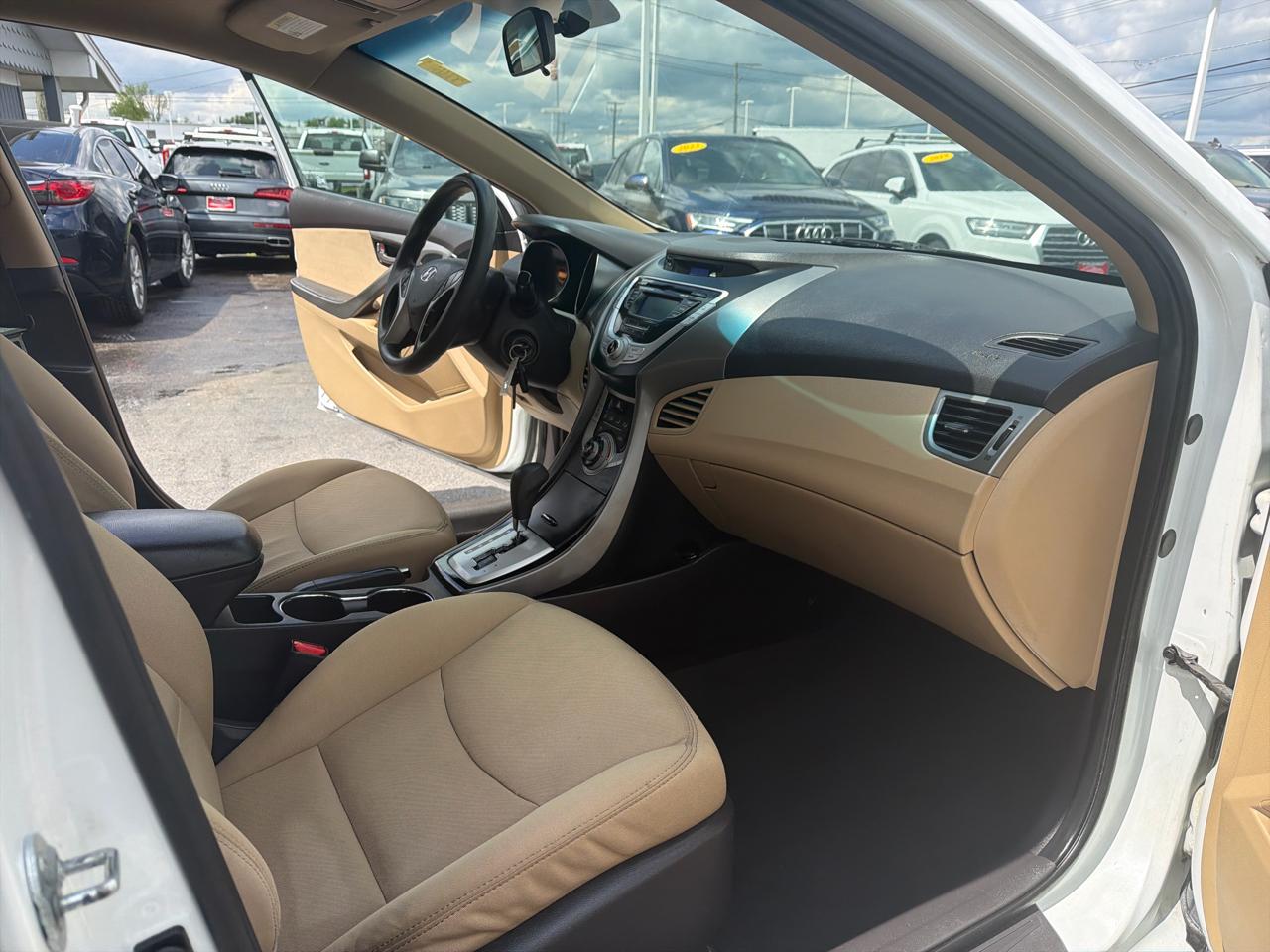 Hyundai Elantra 4dr Sdn Auto GLS (Alabama Plant) 2012