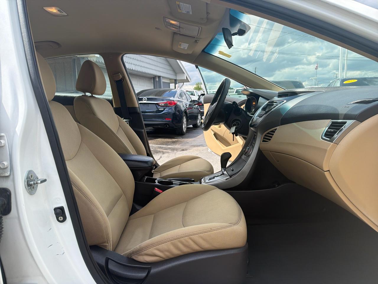 Hyundai Elantra 4dr Sdn Auto GLS (Alabama Plant) 2012