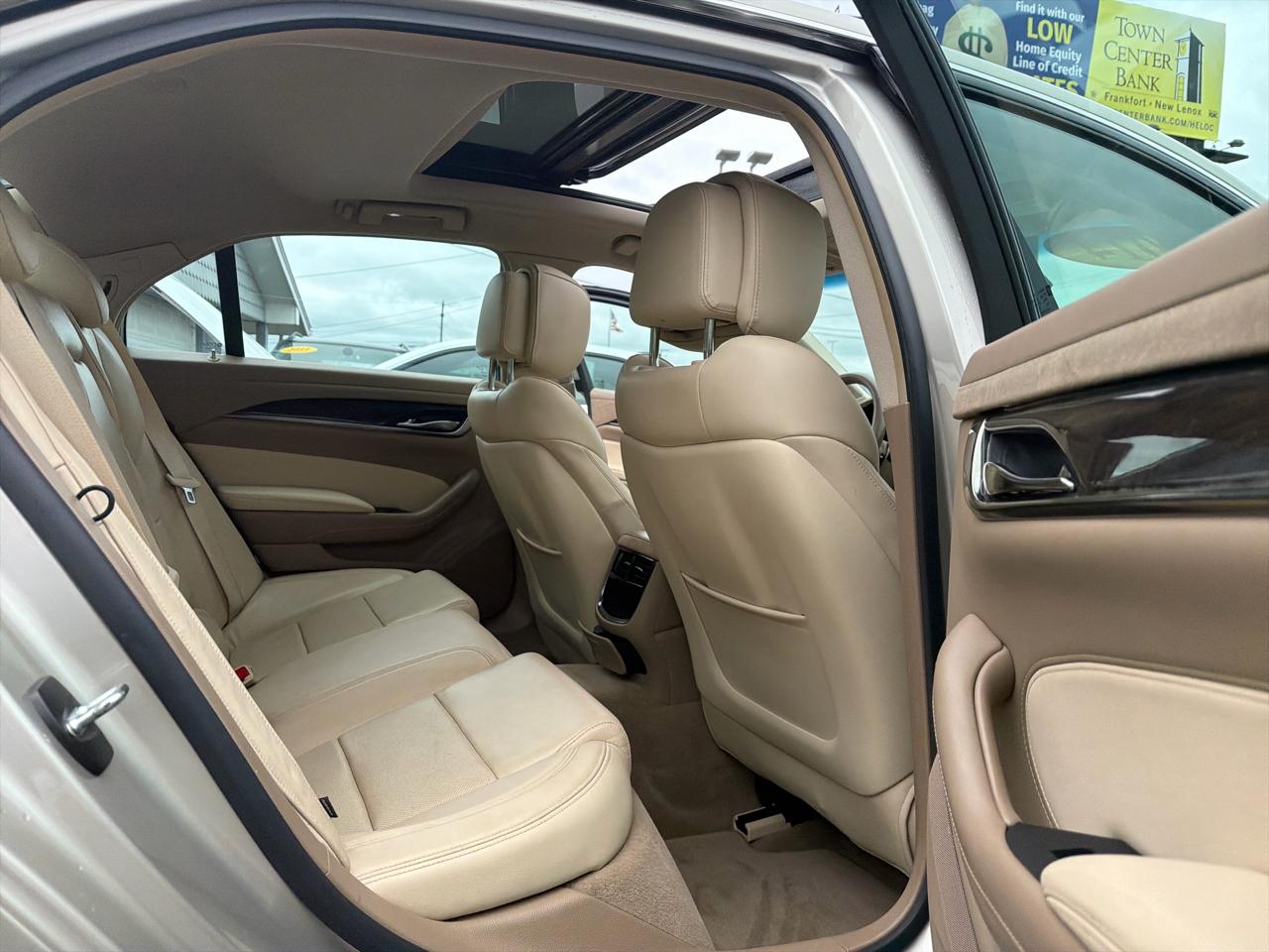 Cadillac CTS Sedan 4dr Sdn 2.0L Turbo Luxury AWD 2014