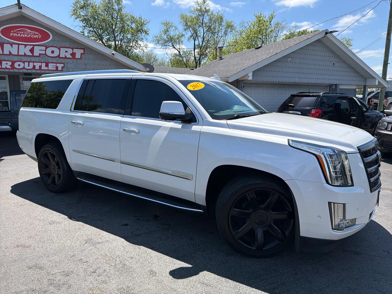 Cadillac Escalade ESV 4WD 4dr Luxury 2017