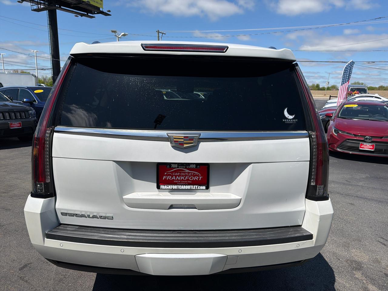 Cadillac Escalade ESV 4WD 4dr Luxury 2017