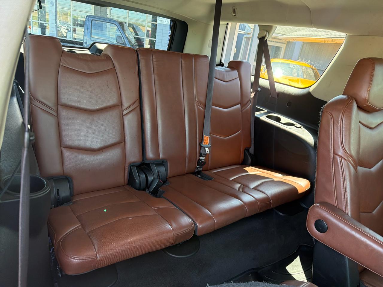 Cadillac Escalade ESV 4WD 4dr Luxury 2017