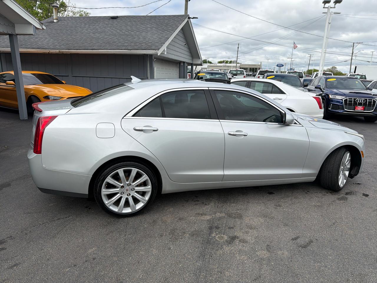 Cadillac ATS 4dr Sdn 2.0L Luxury AWD 2014