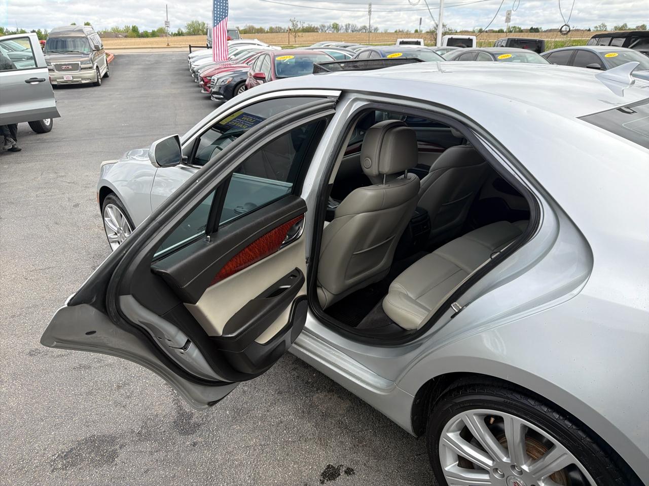 Cadillac ATS 4dr Sdn 2.0L Luxury AWD 2014