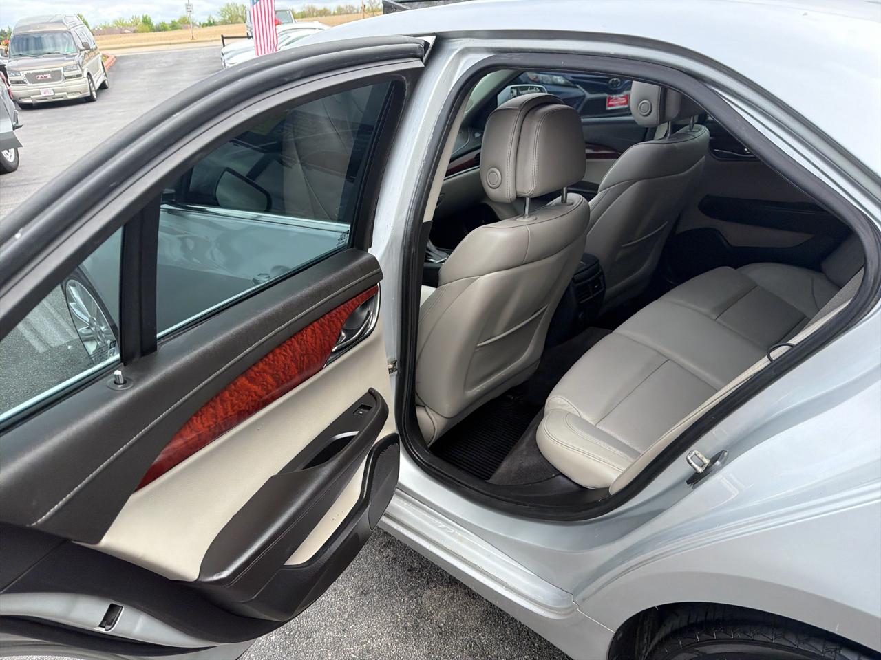 Cadillac ATS 4dr Sdn 2.0L Luxury AWD 2014