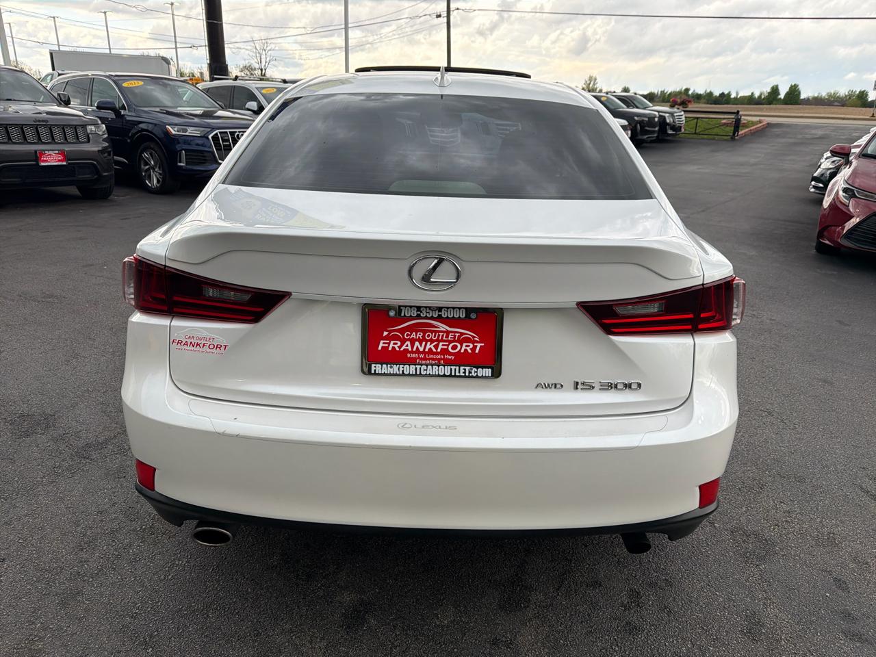 Lexus IS 300 4dr Sdn AWD 2016
