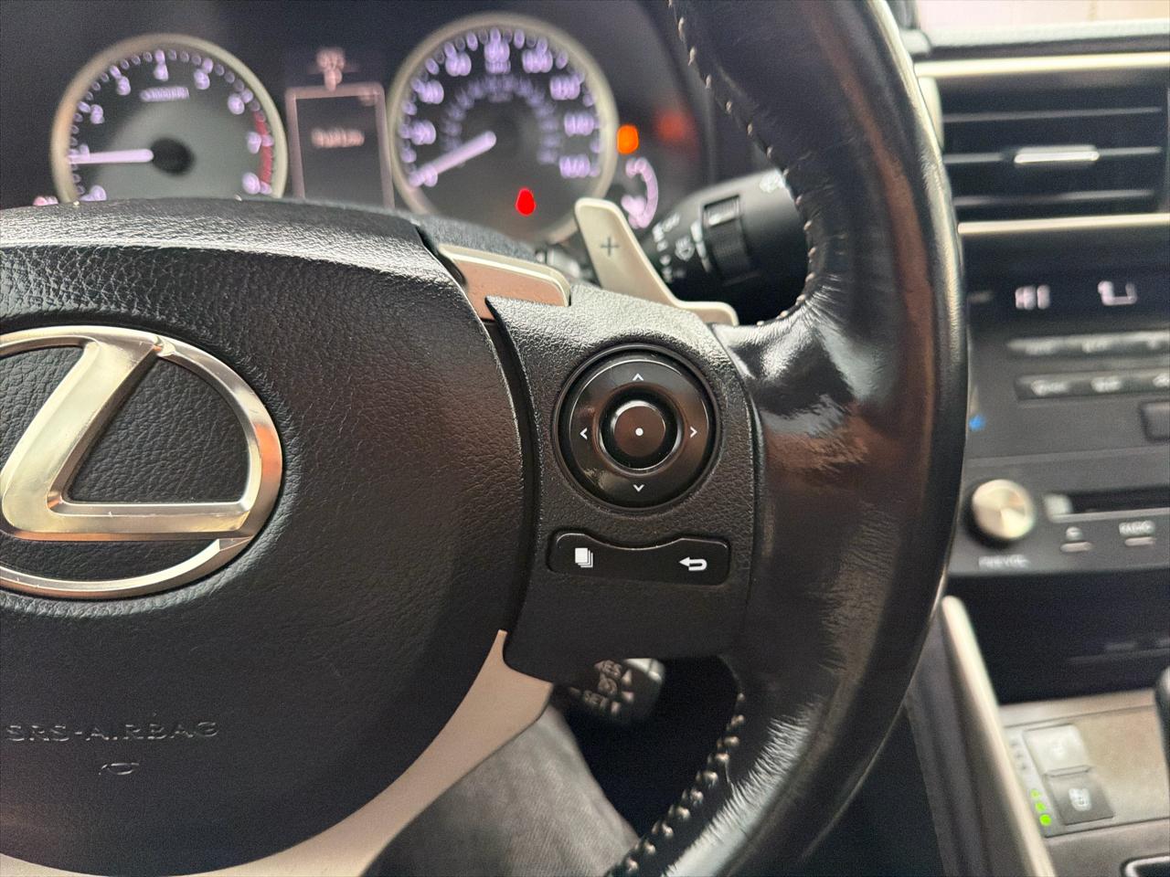 Lexus IS 300 4dr Sdn AWD 2016