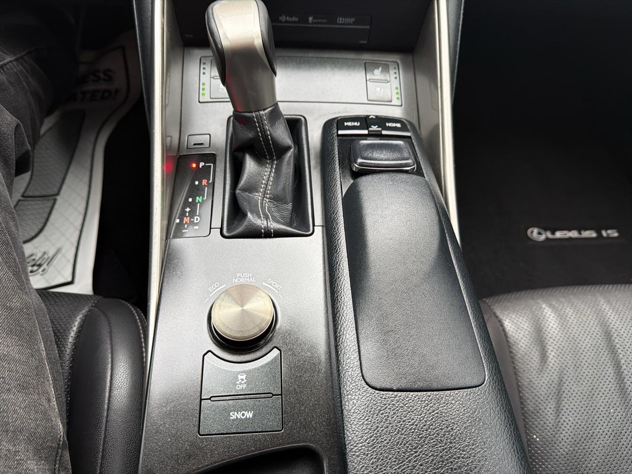 Lexus IS 300 4dr Sdn AWD 2016