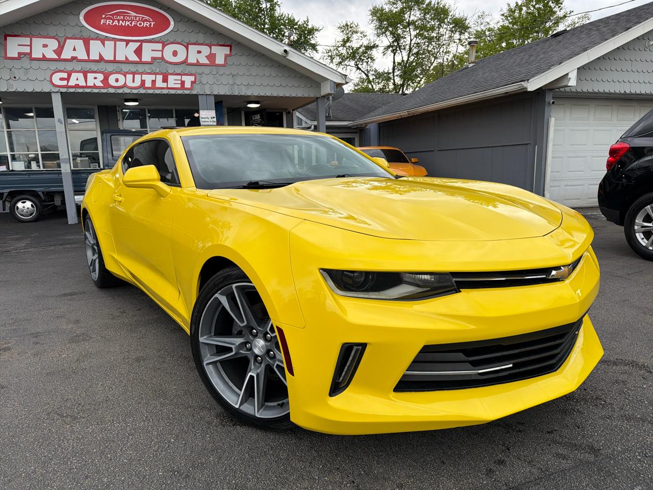 Chevrolet Camaro 2dr Cpe 1LT 2017