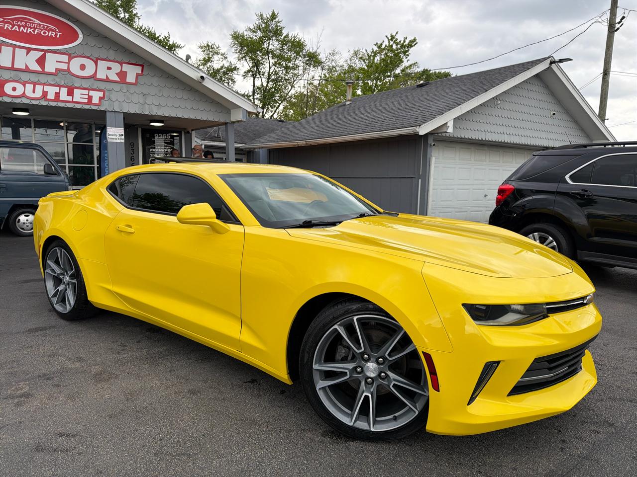 Chevrolet Camaro 2dr Cpe 1LT 2017
