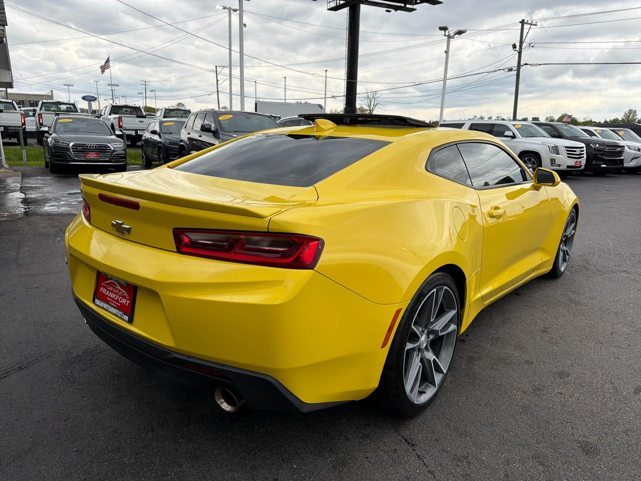 Chevrolet Camaro 2dr Cpe 1LT 2017
