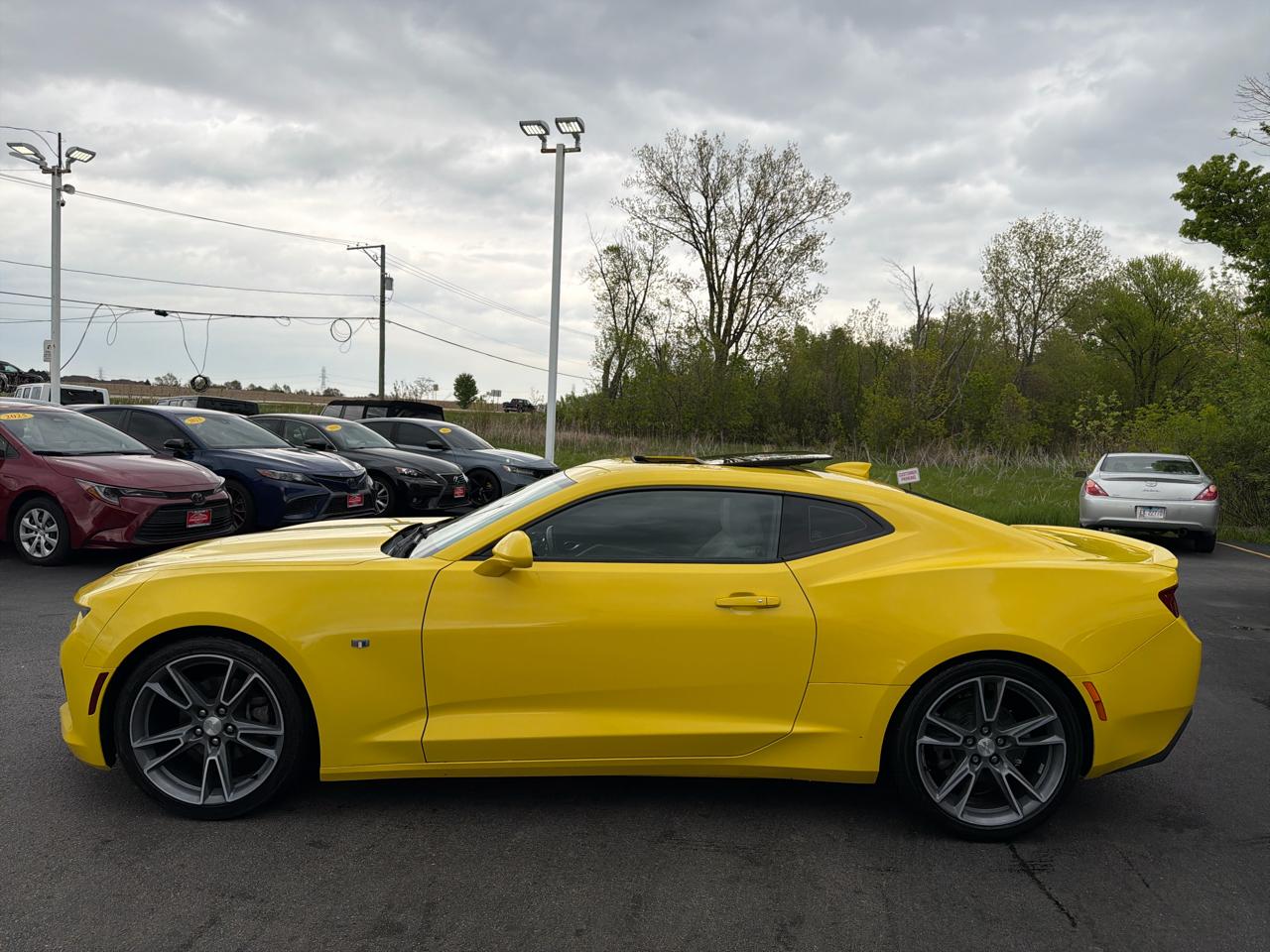 Chevrolet Camaro 2dr Cpe 1LT 2017