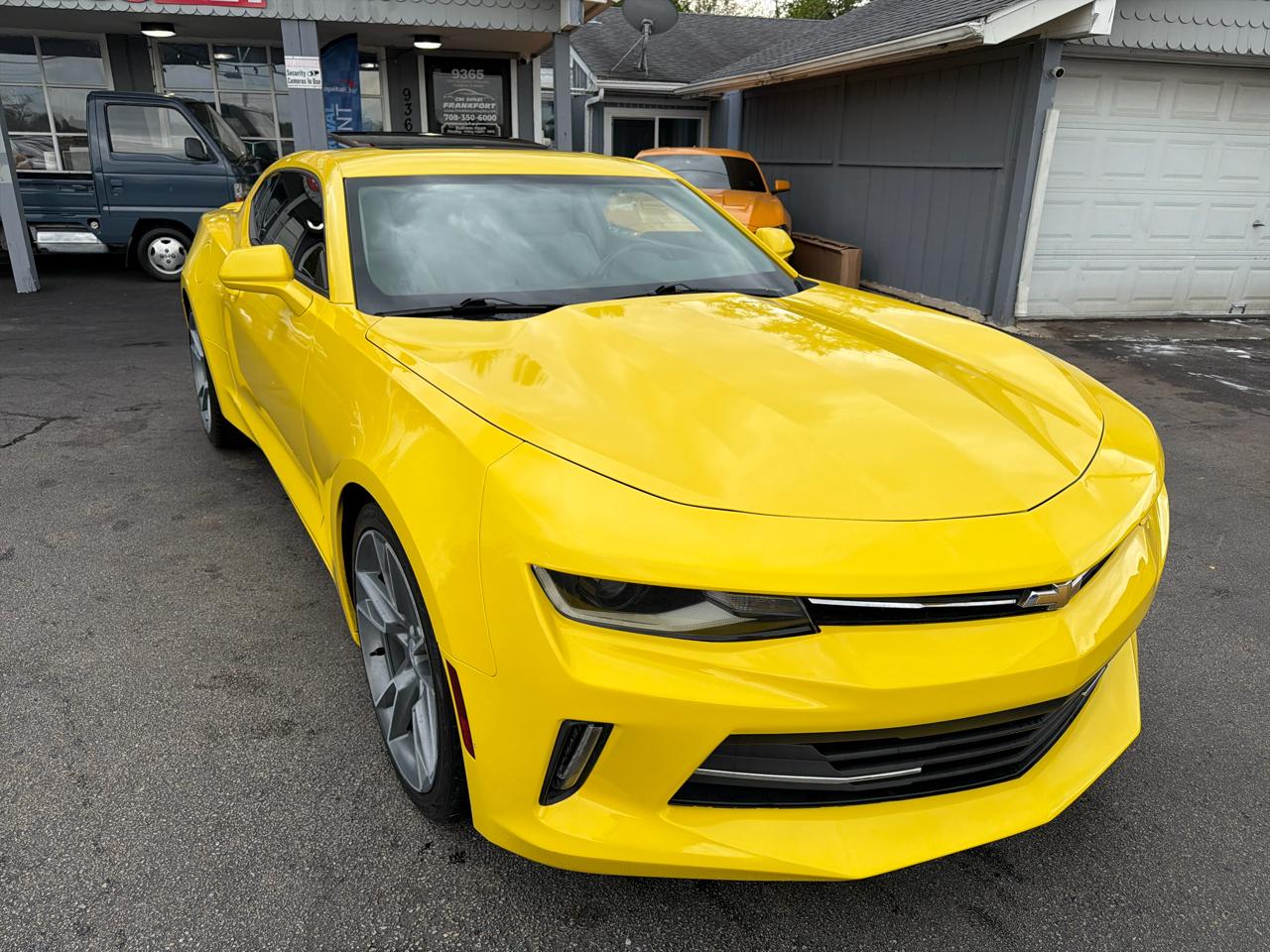 Chevrolet Camaro 2dr Cpe 1LT 2017