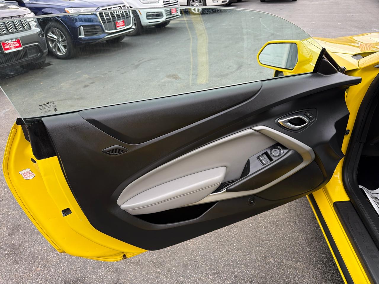 Chevrolet Camaro 2dr Cpe 1LT 2017