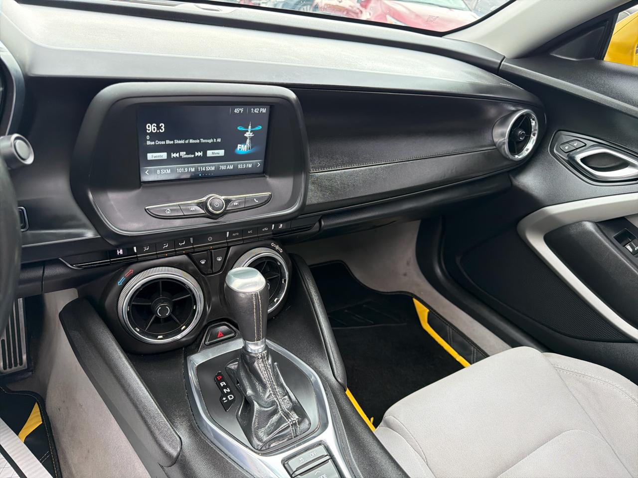 Chevrolet Camaro 2dr Cpe 1LT 2017