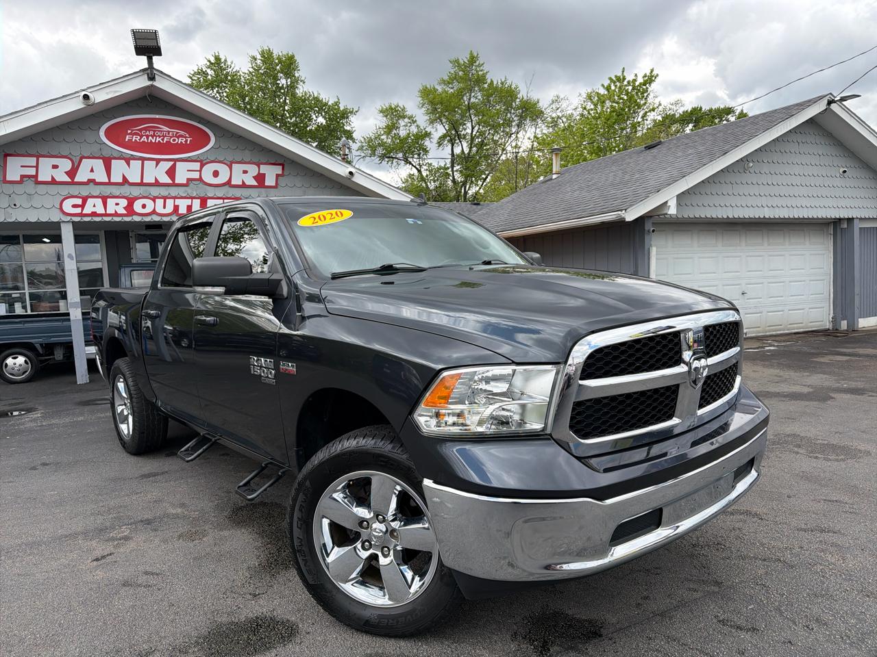 RAM 1500 Classic SLT 4x4 Crew Cab 5'7" Box 2020