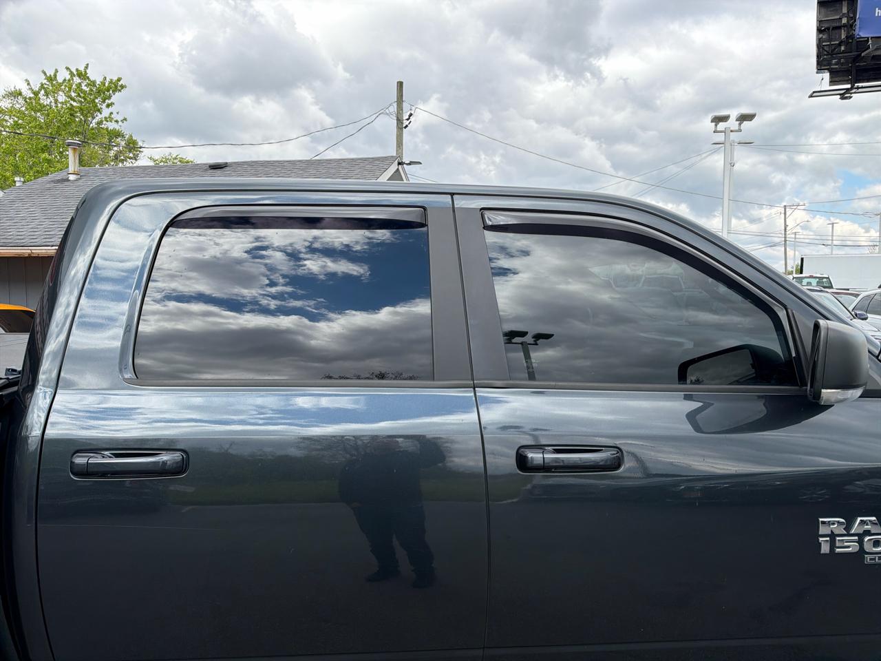 RAM 1500 Classic SLT 4x4 Crew Cab 5'7" Box 2020