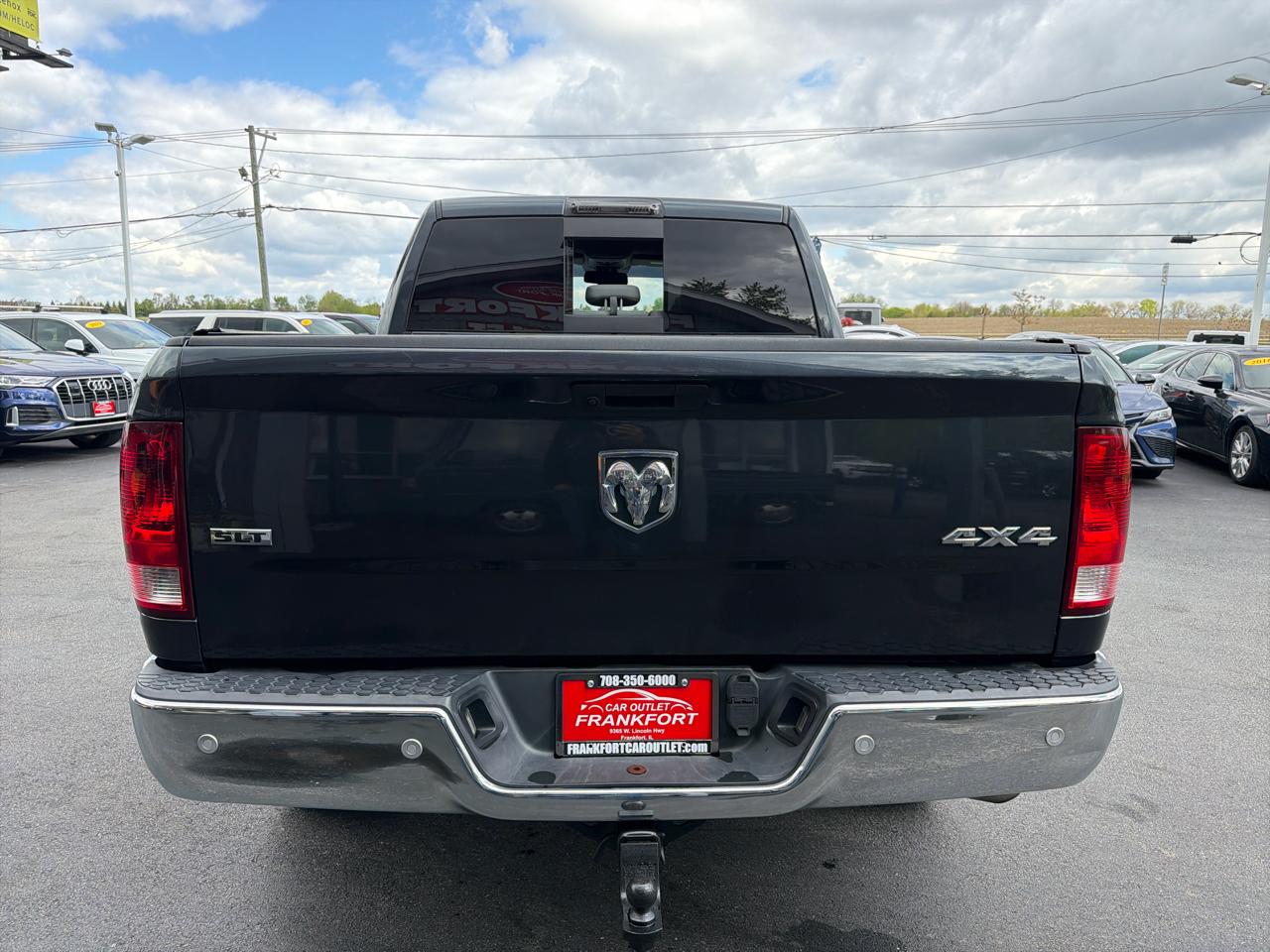 RAM 1500 Classic SLT 4x4 Crew Cab 5'7" Box 2020