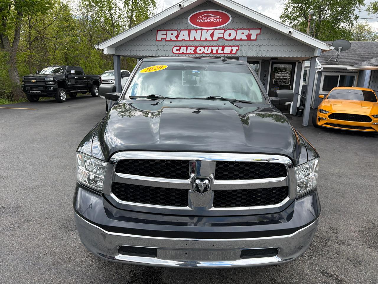 RAM 1500 Classic SLT 4x4 Crew Cab 5'7" Box 2020