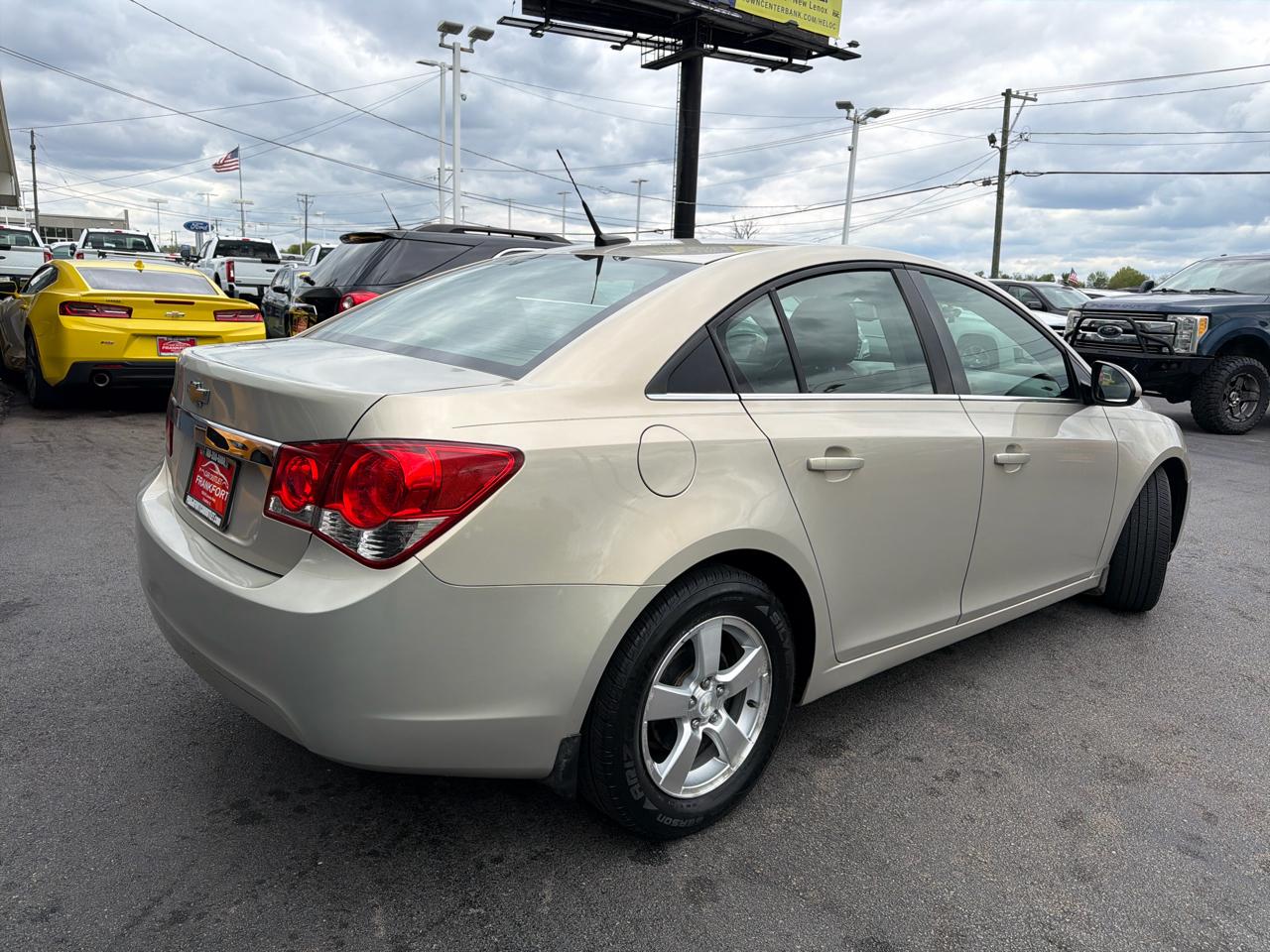 Chevrolet Cruze 4dr Sdn LT w/1LT 2012
