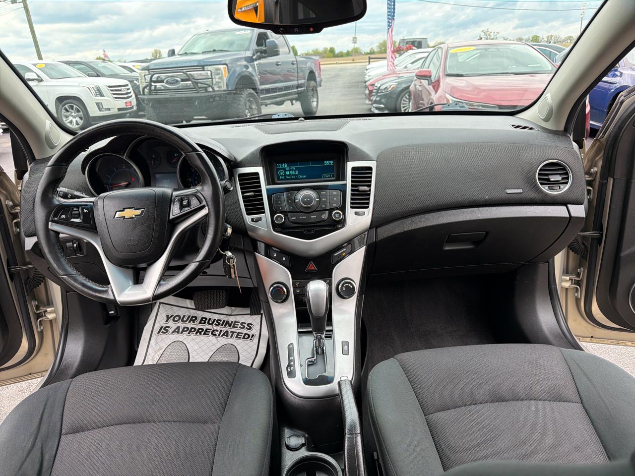 Chevrolet Cruze 4dr Sdn LT w/1LT 2012