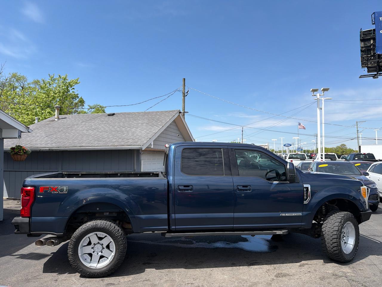 Ford Super Duty F-250 SRW Lariat 4WD Crew Cab 6.75' Box 2017