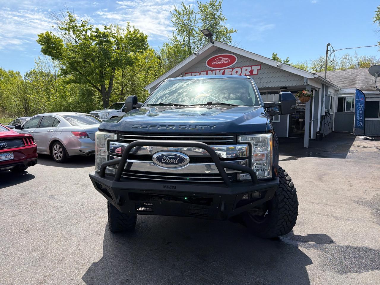 Ford Super Duty F-250 SRW Lariat 4WD Crew Cab 6.75' Box 2017