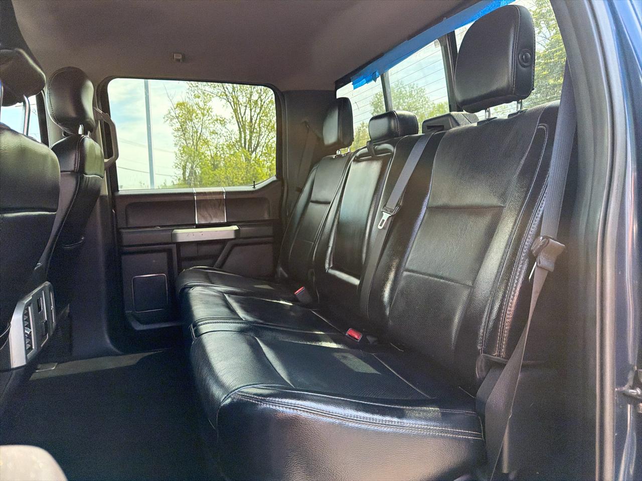 Ford Super Duty F-250 SRW Lariat 4WD Crew Cab 6.75' Box 2017