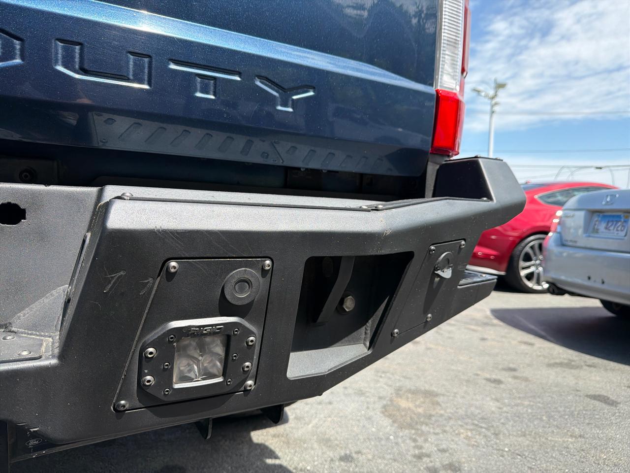Ford Super Duty F-250 SRW Lariat 4WD Crew Cab 6.75' Box 2017