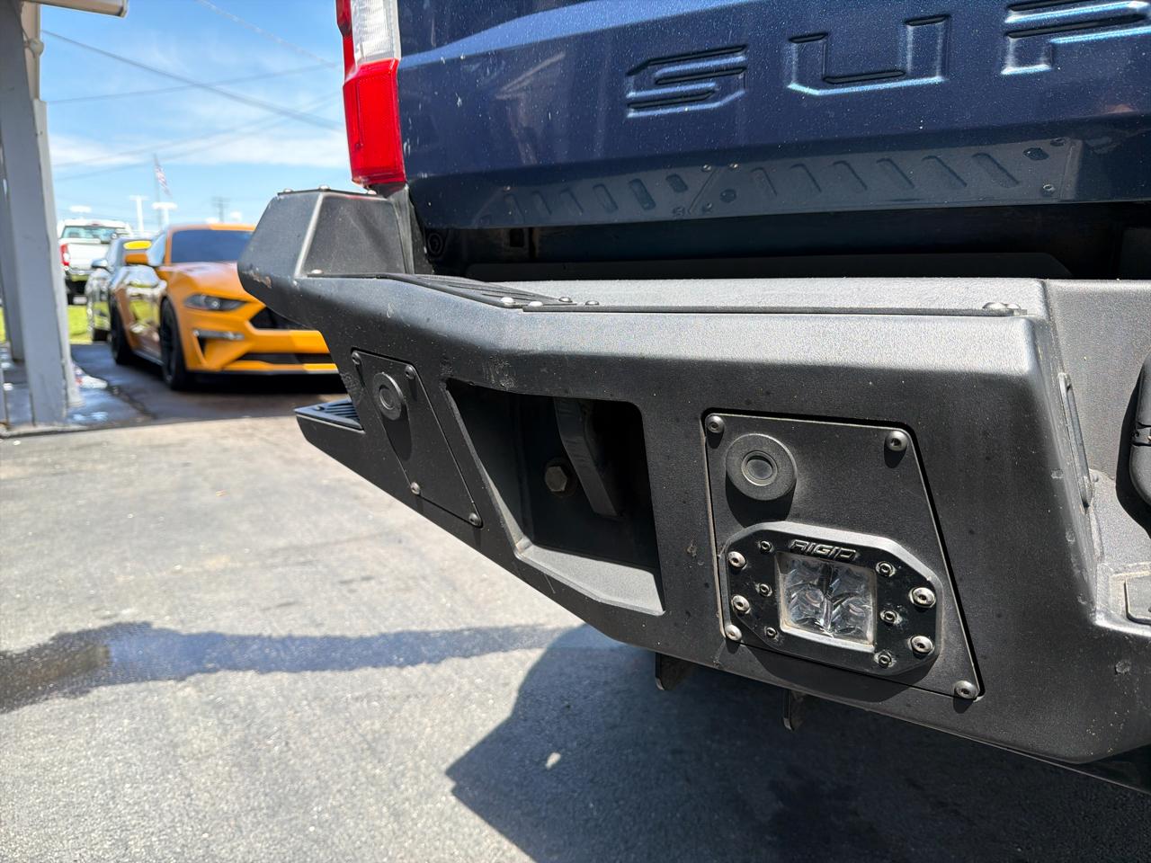 Ford Super Duty F-250 SRW Lariat 4WD Crew Cab 6.75' Box 2017