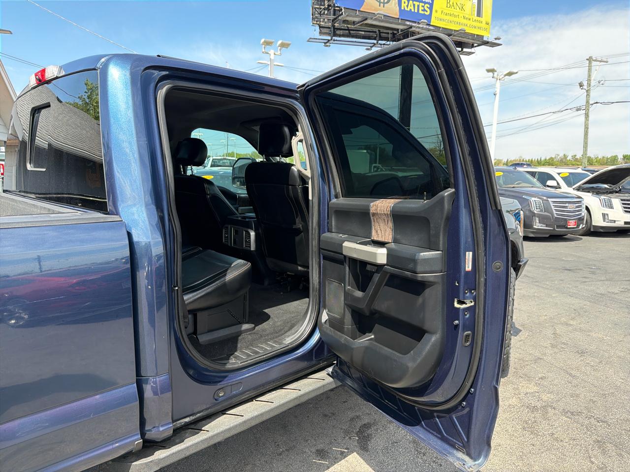 Ford Super Duty F-250 SRW Lariat 4WD Crew Cab 6.75' Box 2017
