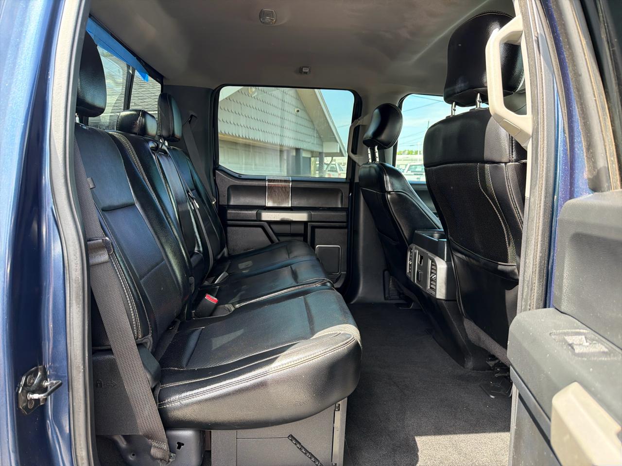 Ford Super Duty F-250 SRW Lariat 4WD Crew Cab 6.75' Box 2017