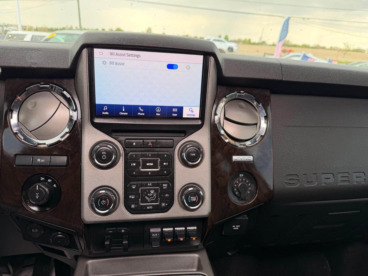 Ford Super Duty F-250 SRW 4WD Crew Cab 172" Platinum 2016