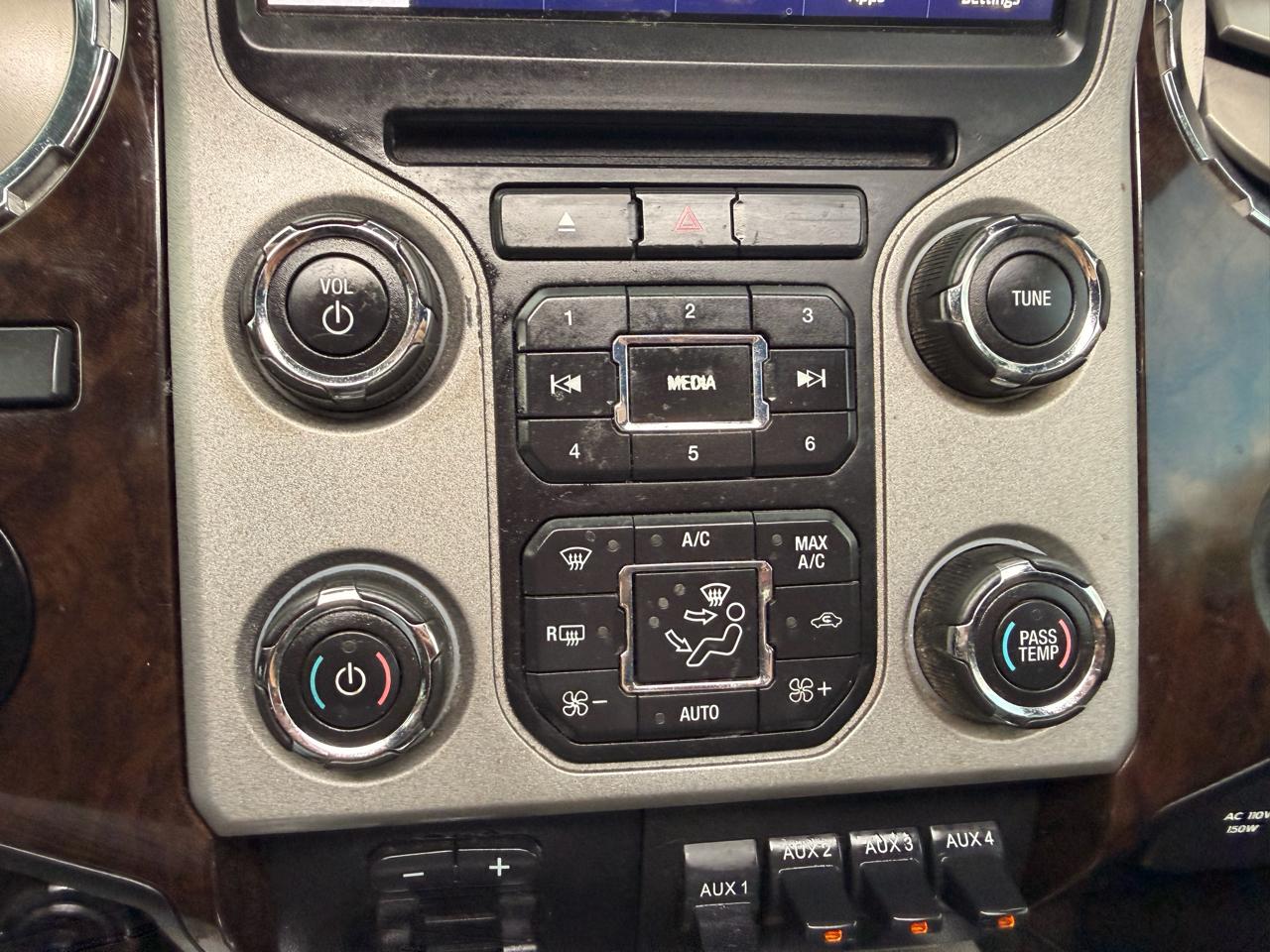 Ford Super Duty F-250 SRW 4WD Crew Cab 172" Platinum 2016