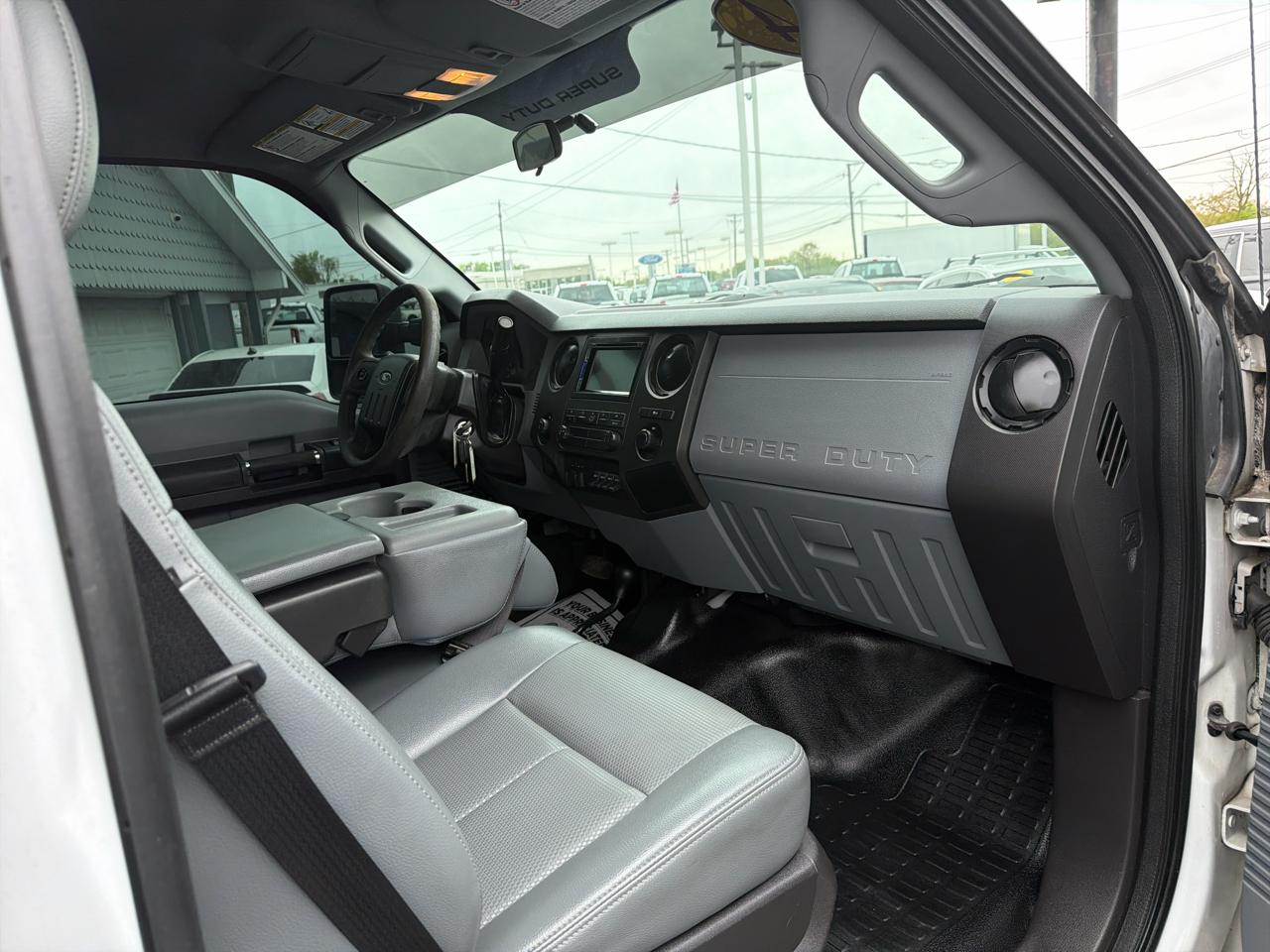 Ford Super Duty F-250 SRW 4WD Crew Cab 172" XL 2014