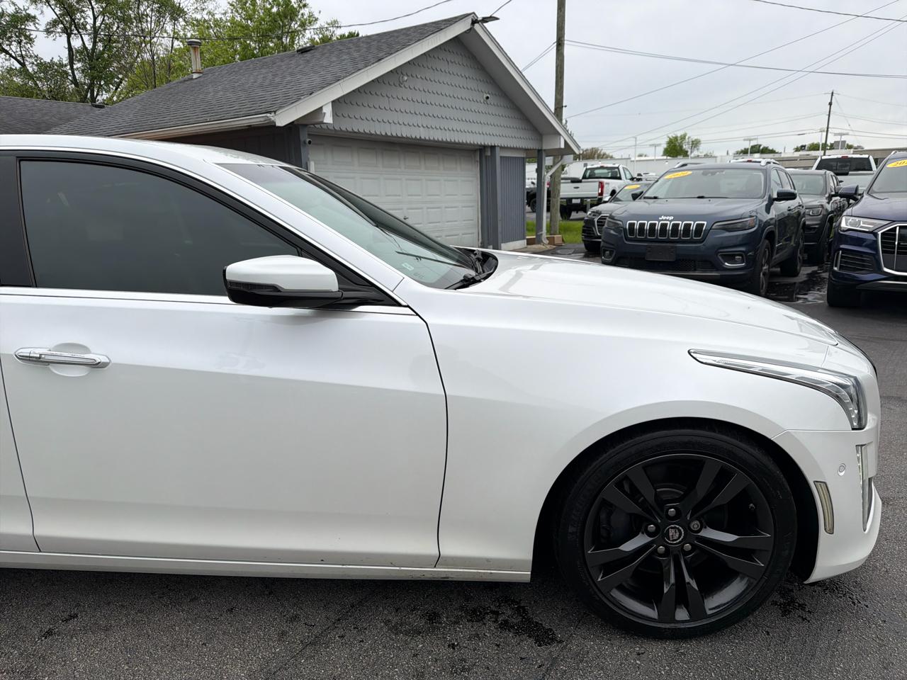 Cadillac CTS Sedan 4dr Sdn 3.6L Twin Turbo V-Sport Premium RWD 2016