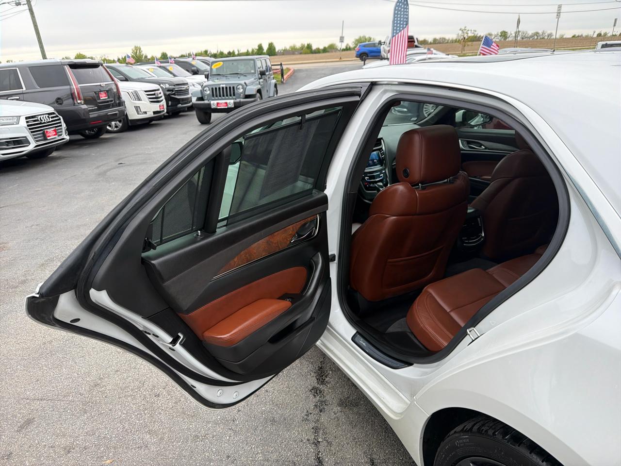 Cadillac CTS Sedan 4dr Sdn 3.6L Twin Turbo V-Sport Premium RWD 2016